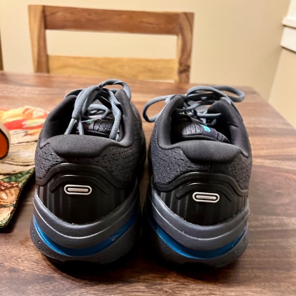 Brooks Ghost Max 2 Mens Size 8 Wide (2E) - Picture 4 of 5